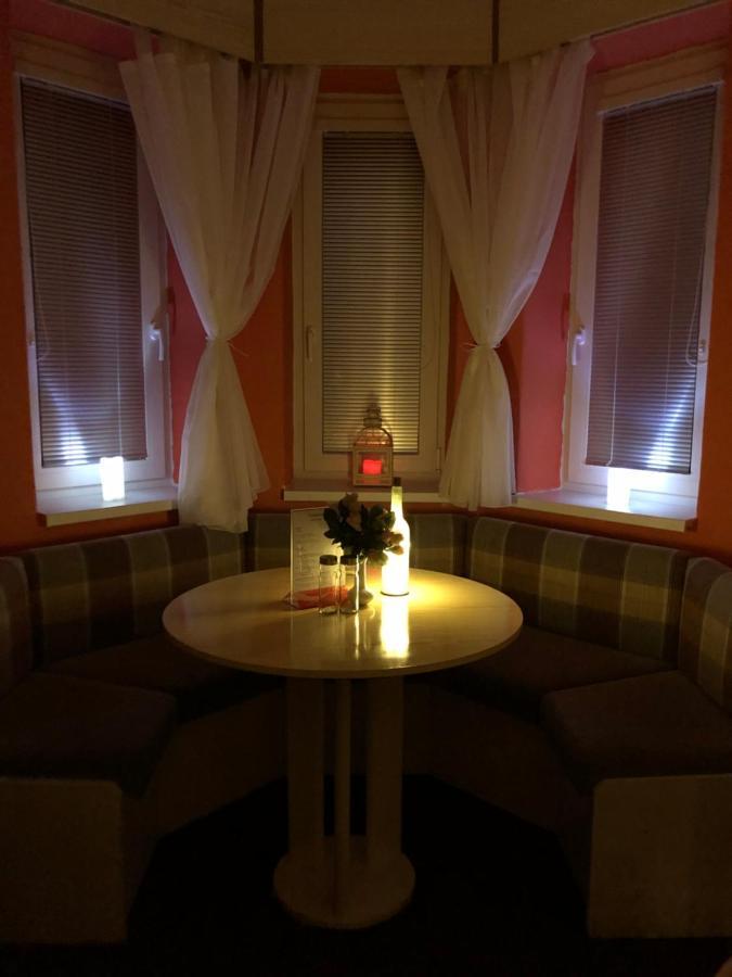 בנצקו Restaurace A Penzion Maja מראה חיצוני תמונה